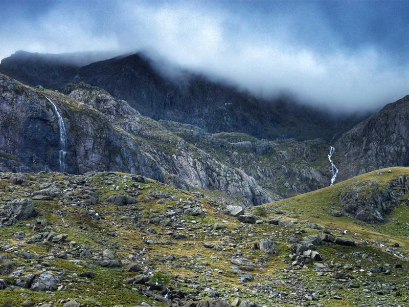 დაცული (IP68) პლუს T334